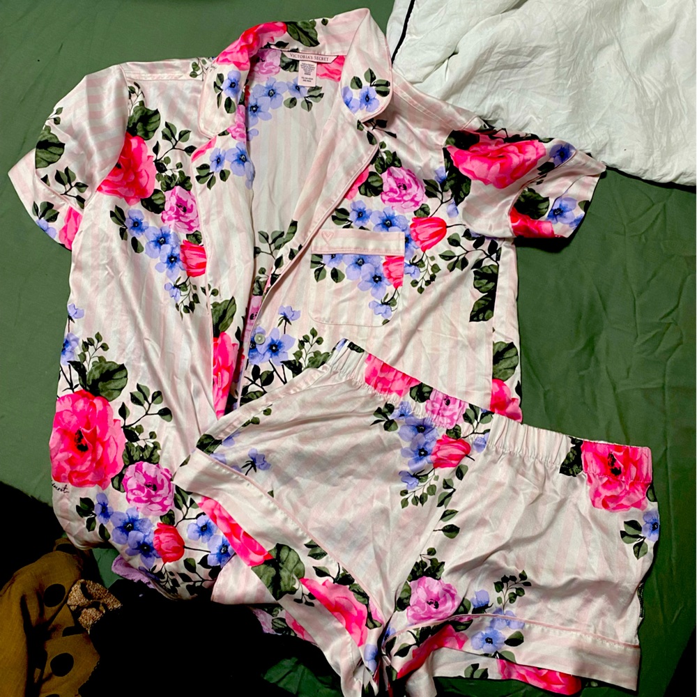 Extra small pijama set from Victoria’s Secret